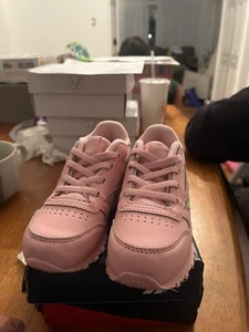 Reebok Toddler Girl Sneakers - Picture 1 of 3