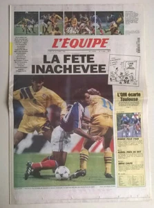 L'EQUIPE N°15.064 du 10/10/1994 - La fête inachevée (France-Roum 0-0 Elim euro) - Picture 1 of 8