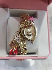 Juicy Couture Heart Charm Bracelet Wrist Watch, Costume Jewelry Gold Tone New - Picture 1 of 2