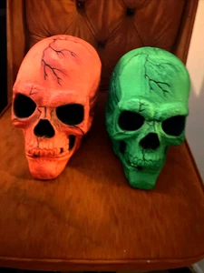 Halloween Prop Easter Unlimited Orange & Green Skull 10" Black Light Compatible - Picture 1 of 8