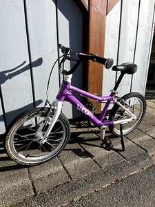 Woom 3 Fahrrad 16" Lila, gebraucht (leichte Gebrauchsspuren) - Bild 1 von 2
