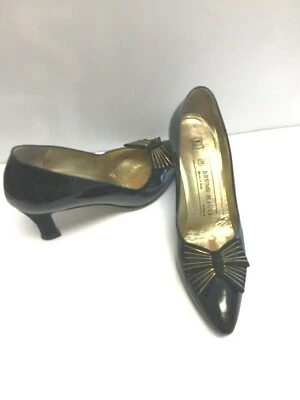 Bruno Magli  Black Patent with Gold Trim Bows 7.5AAA  Vintage Made in Italy EUC - Image 1 of 4