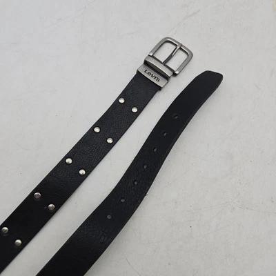 Cinturón Levi's Cuero Negro Tachonado Grunge Rock Para Hombres 28 Gunmetal Hebilla Nuevo Sin Etiquetas Foto 1 de 4