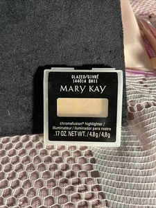 NIB Mary Kay ~ Glazed ~ Chromafusion Highlighter ~ 144014 0.17 oz - Picture 1 of 1