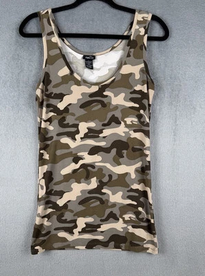 Camiseta sin mangas Rue 21 para mujer elástica suave estampado camuflaje talla grande Gorpcore Foto 1 de 4