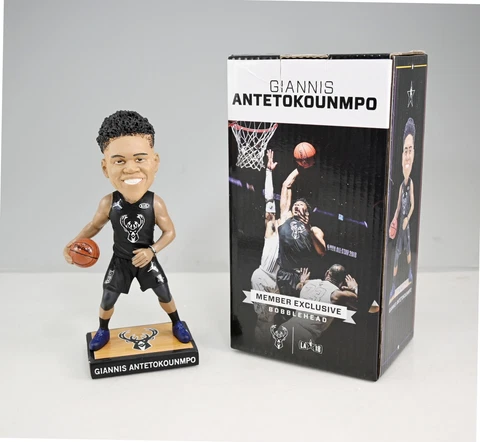 2018 Milwaukee Bucks Giannis Antetokounmpo SSH Exclusive Bobblehead in Box Cover