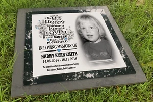 Lápida cementerio, lápida personalizada, foto tumba conmemorativa. - Imagen 1 de 19