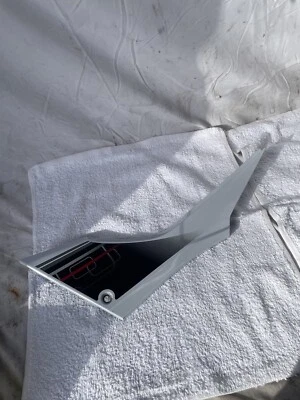 Carenado de asiento izquierdo Kawasaki Ninja 300 EX300 2013-2017 13 14 15 16 17 Foto 1 de 4