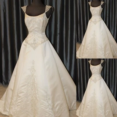 Satin Wedding Dresses Vintage Embroideried 1950s A Line Sleeveless Bridal Gowns - Image 1 of 4