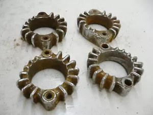 BRIDA DE TUBO DE ESCAPE KAWASAKI 73 74 75 76 KZ900 KZ 900 18069-045 046 FABRICANTE DE EQUIPOS ORIGINALES - Imagen 1 de 7