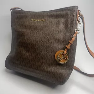 Borsa messenger grande da viaggio Michael Kors donna jet set marrone pvc usata 2019 - Foto 1 di 10