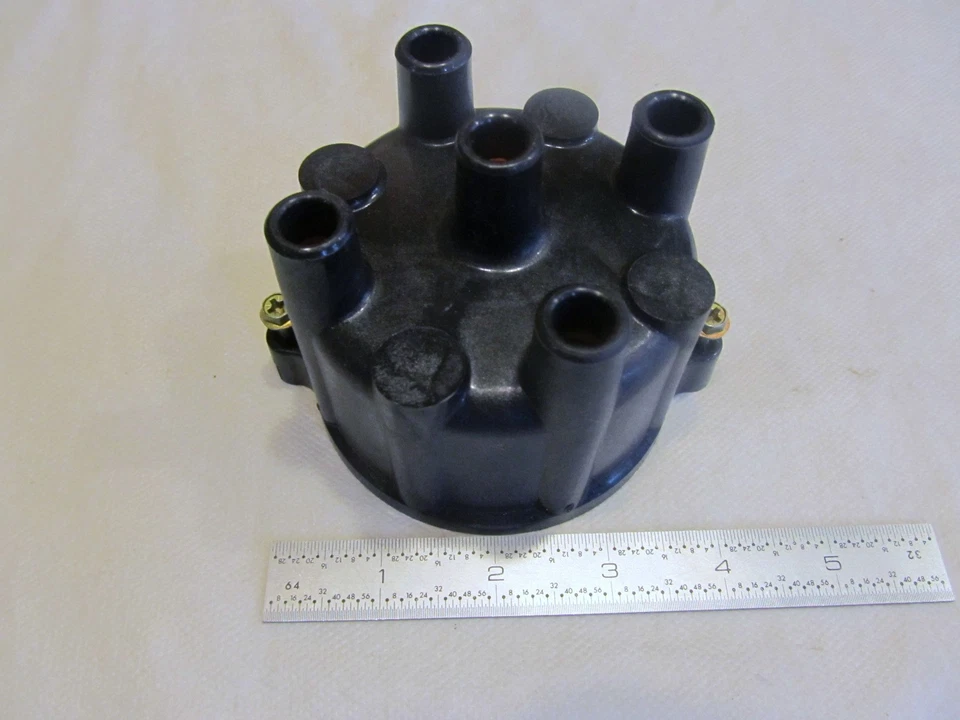 OMC 986933 0986933 Cobra Stern Drive 3.0 4-Cylinder Distributor Cap 1990 - Image 1 of 1