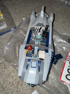 LEGO Star Wars: Cad Bane's Speeder (8128) Missing Stickers And Some Figures - Image 1 of 4