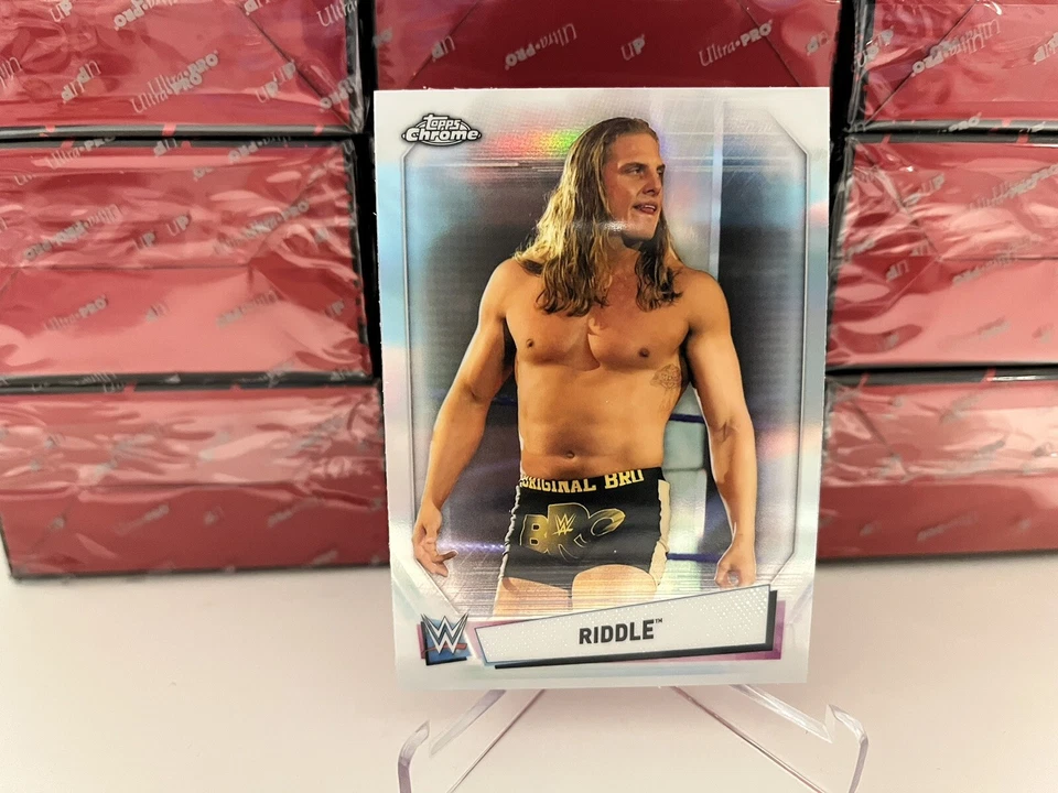 2021 WWE Topps Chrome Riddle #29 Refractor Parallel Insert Card - Image 1 of 1
