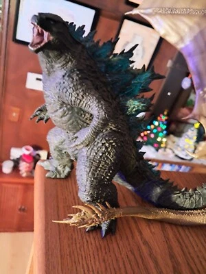 Art Spirits X-Plus Godzilla Solid Series Statue - AT042 great condition with box - Image 1 of 4