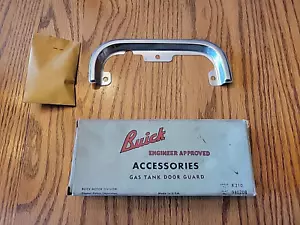 Protector de puerta de tanque de gasolina Buick Special Skylark 1961 1962 nuevo de lote - Imagen 1 de 4