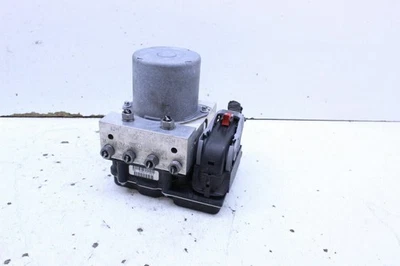 Audi A4 S4 A5 S5 2011 2012 ABS bomba de freno antibloqueo OEM usada Foto 1 de 4