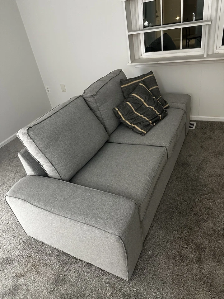 Sofá Love Seat Ikea Kivik - Excelente estado  Foto 1 de 4