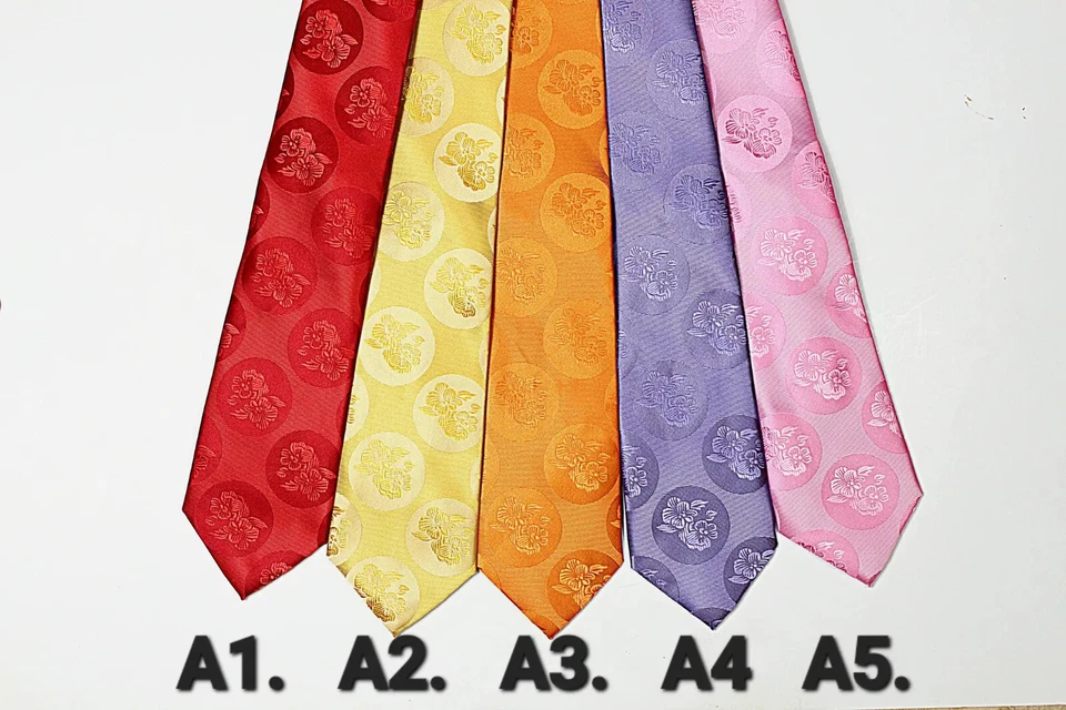 SÓLIDO FLORAL - CORBATA Y PAÑUELO (NUEVO LANZAMIENTO) Foto 1 de 1