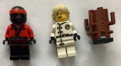 Lego Ninjago MOC Training Set - Lloyd minifigure & Kai armor stand - Image 1 of 3