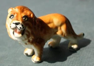 Lion Figurine Standing Mouth Open Miniature Bone China Unmarked Lion Figurine -- - Picture 1 of 1