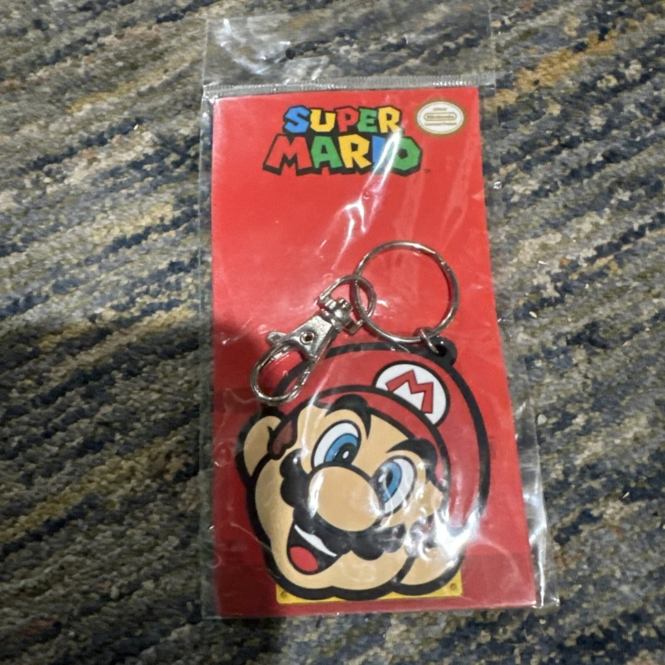 Llavero de goma PVC suave Super Mario - Mario (cabeza) - con licencia oficial Foto 1 de 1