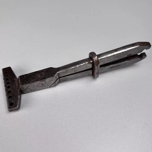 VINTAGE WATCHMAKER CANNON PINION CLAMP TOOL PLIER - Picture 1 of 7