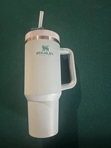 Vaso apagador Stanley The Clean Slate H2.0 FlowState 40 oz nuevo - Imagen 1 de 5