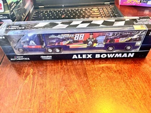 Alex Bowman Nascar Authentics Hauler 1:64 - Bild 1 von 1