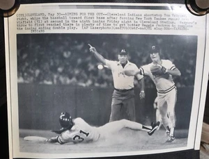 Dave Winfield Yankees vs. Indians 1981 AP Wire Laserphoto MLB RARE Original - Picture 1 of 2
