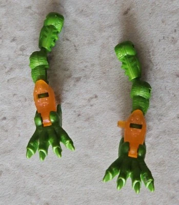 TRANSFORMERS 1998 BEAST WARS FUZORS BUZZCLAW LEGS & CLAWS REPLACEMENT PARTS! L40 - Image 1 of 2