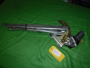 04 05 06 DODGE DURANGO PASSENGER/RIGHT FRONT DOOR WINDOW REGULATOR W/ MOTOR OEM - Foto 1 di 4