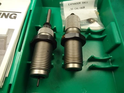 Juego de 2 troqueles RCBS 7,62 x 39 con bolas expansoras .308 y .311 (artículo #R14) Foto 1 de 2