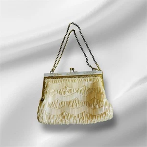 Vintage Formal Bag Micro Beaded Hong Kong Purse Gold Kiss Lock Off White & Gold - Picture 1 of 13