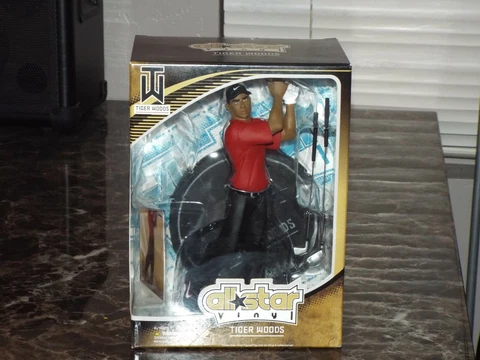 New Tiger Woods Upper Deck Over sized All Star Vinyl Action Figure 2009 Cover