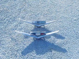 1962 1963 CHEVROLET IMPALA BELAIR BUBBLETOP V8 FENDER EMBLEMS - Picture 1 of 5