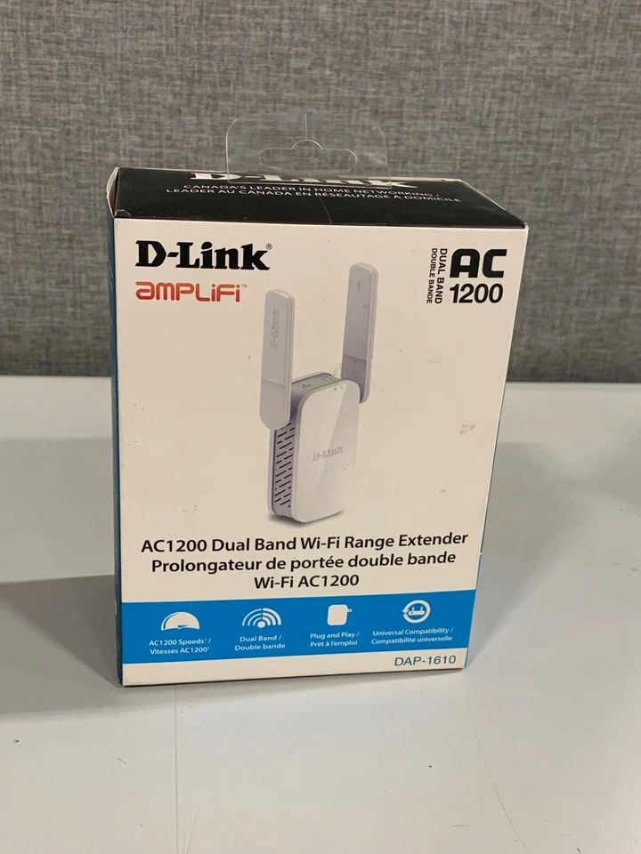 D-Link DAP-1610-US AC1200 Wi-Fi Range Extender - White - Image 1 of 1