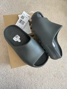 Adidas Yeezy Slide / Dark Onyx (Kids) / UK1 / Deadstock - Picture 1 of 5