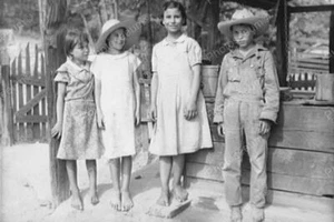 Young Barefoot Country Kids Circa 1920s Professional Photo Lab Reprint - Picture 1 of 1