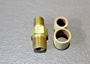 SWAGELOK / CAJON HEX REDUCING BRASS PIPE NIPPLE 1/16" X 1/8" - Picture 1 of 3