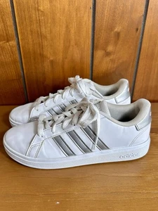 adidas Grand Court 2.0 Youth Sneakers Cloud White/Platinum Size 3 1/2 - Picture 1 of 10