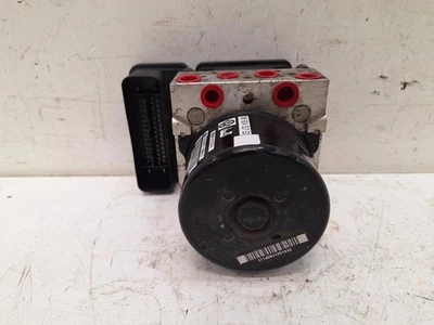 2014 VOLKSWAGEN JETTA Mk6 1.6L Diesel ABS Pump/Modulator 1K0 614 517 - Image 1 of 4