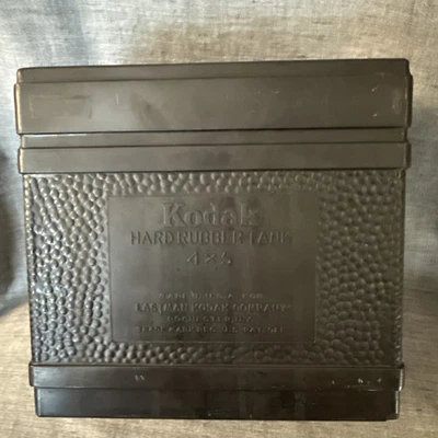 Tanque de desarrollo de película Kodak de goma dura 4x5 de colección Foto 1 de 4