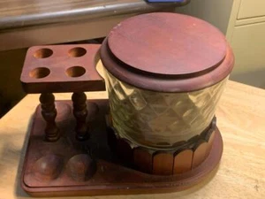 Vintage Fairfax Holz 4 Pfeifen Ständer mit schwerem Glas Humidor 9 1/2" x 6 1/2" x 7" - Bild 1 von 12