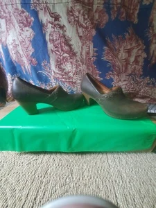 Dansko 40 Dark Brown Leather Slip On With Heel - Picture 1 of 6