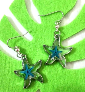 DANGLE EARRINGS with Turquoise STARFISH and SAND set in Clear Resin, 22mm, NEW - Bild 1 von 5