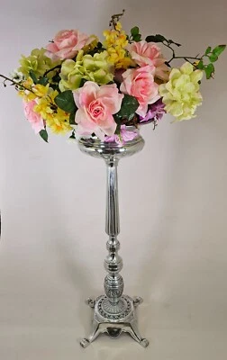 Centro de mesa con arreglos florales de aluminio pulido con soporte para flores 10" de diámetro 30" de alto Foto 1 de 4