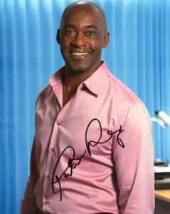 Television Autograph: PATRICK ROBSON (Casualty) Signed Photo - Picture 1 of 1