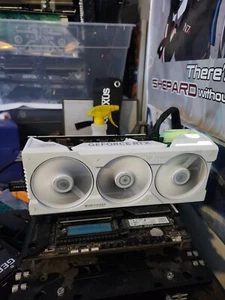 ASUS TUF Gaming GeForce RTX 4070 Ti Super White OC Edition Graphics Card READ - Afbeelding 1 van 11