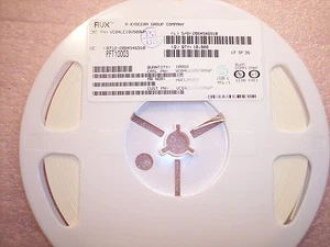 QTY (10.000) VC04LC18V500WP AVX 0402 SMD TVS VARISTORES 18VDC/14VAC ROHS - Imagen 1 de 1